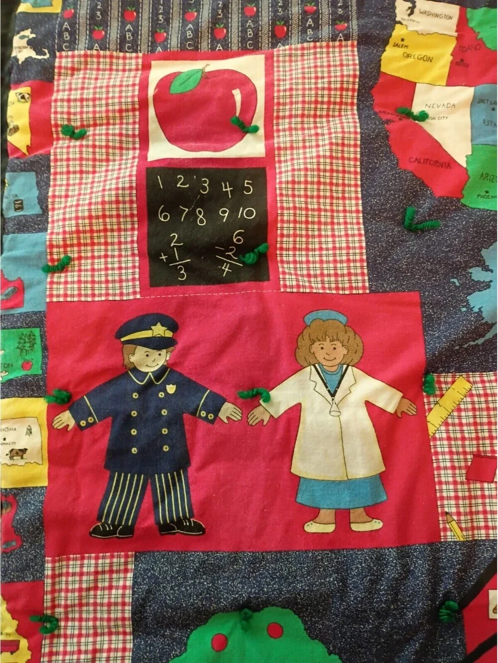 90s Handmade Baby/Toddler/Lap Quilt Children School Learnin & Green Back 33